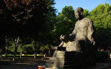 陕西省西安市长安区学府大街1号 邮编
